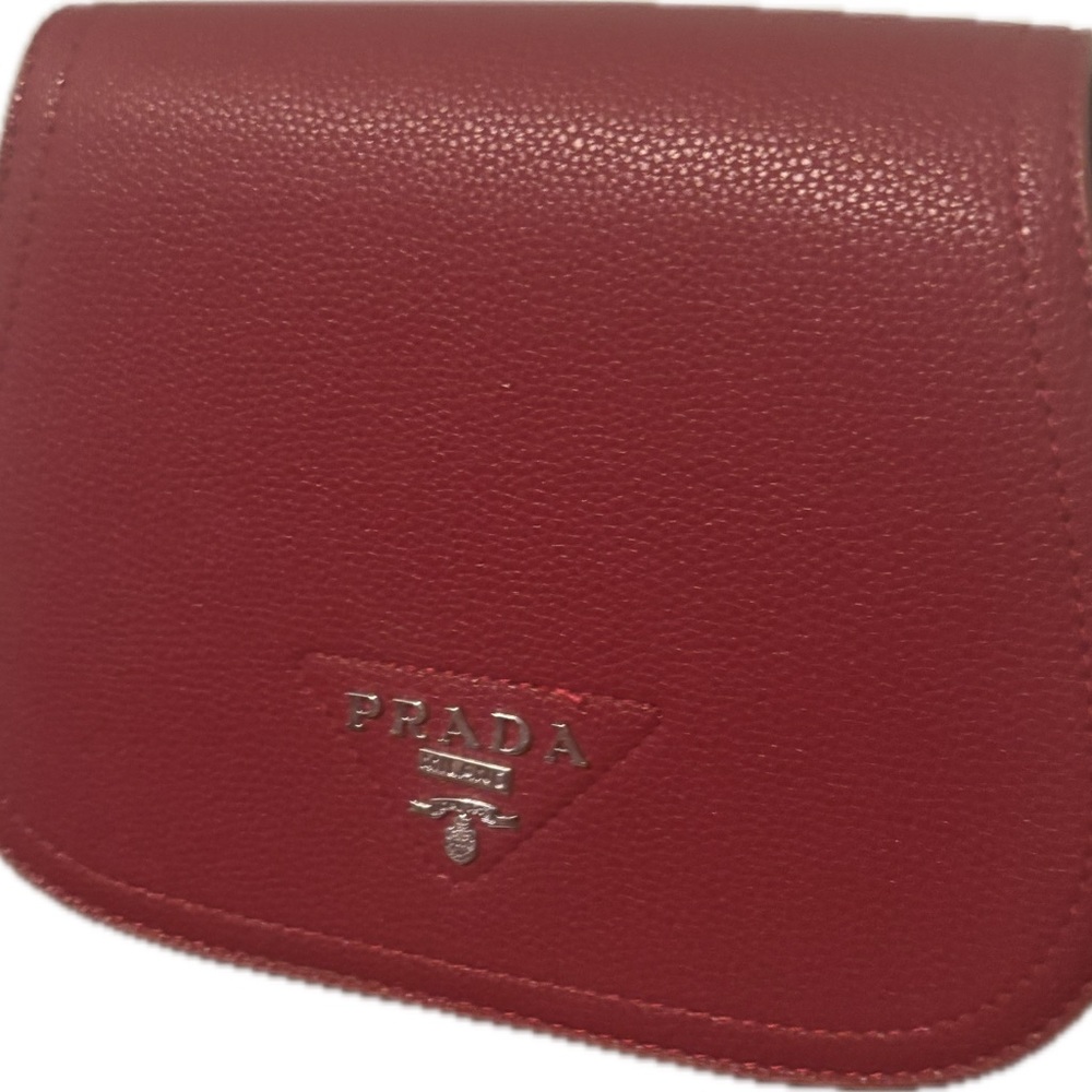 Prada Red Crossbody Bag with Textured Leather - Picture 3 of 5